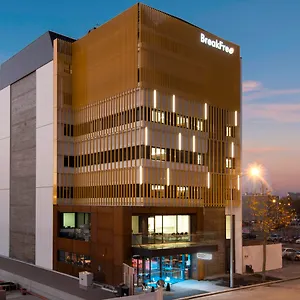 https://breakfree-on-cashel.top-hotels-christchurch.com